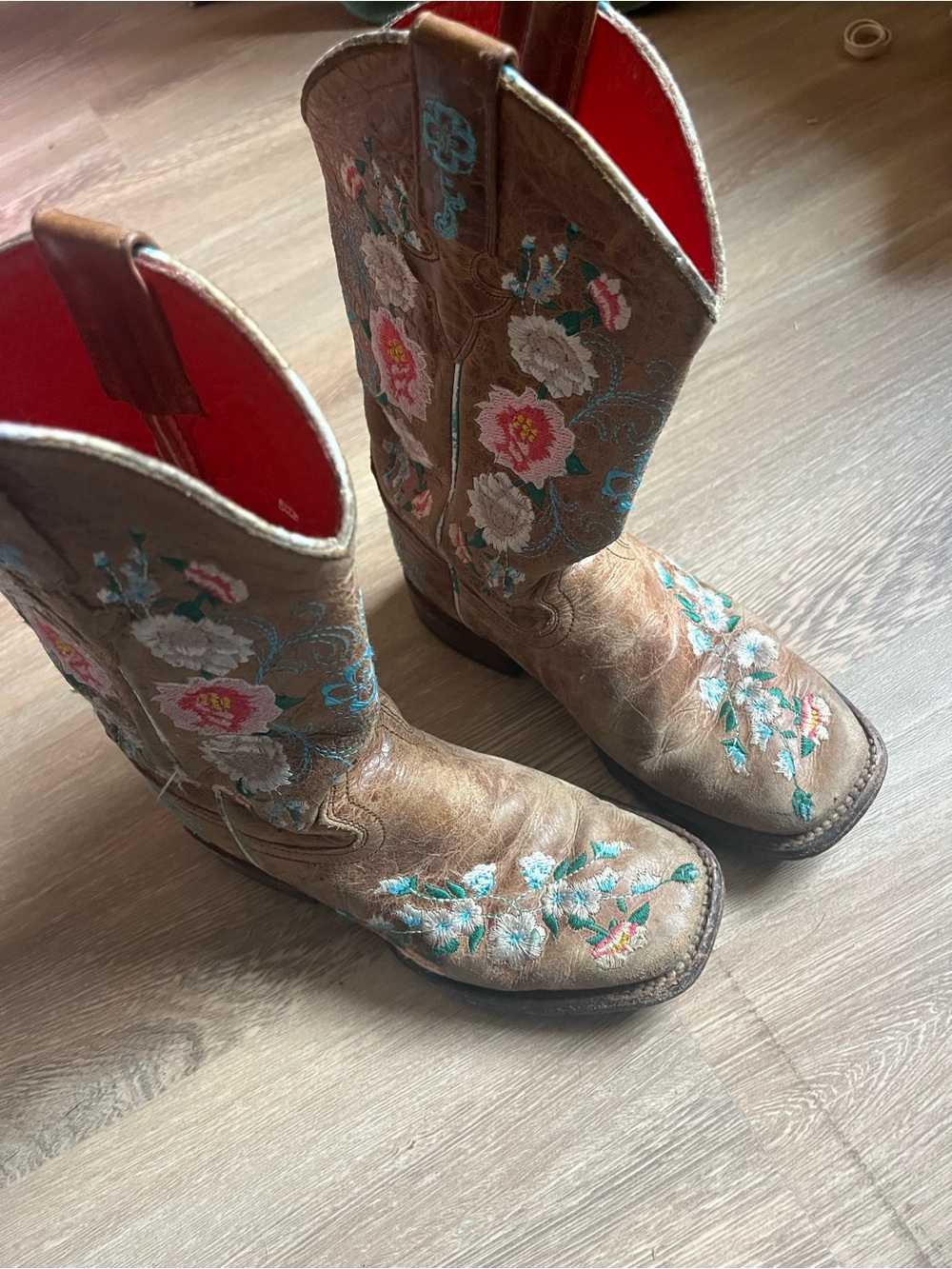 Macie Bean Kids Floral Embroidered Cowboy Boots size 12 girls